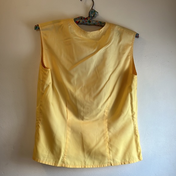 Vintage yellow sleeveless blouse size medium - Picture 2 of 2